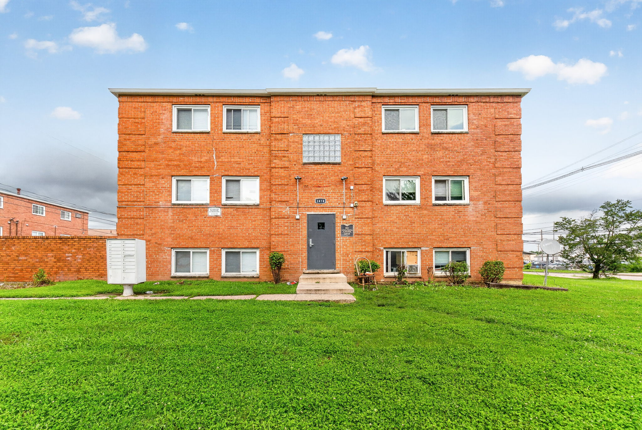 Seabrook Apartments